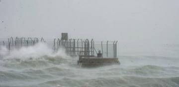 China issues red alert for Typhoon Yagi, upgrades emergency response  -VIDEO 