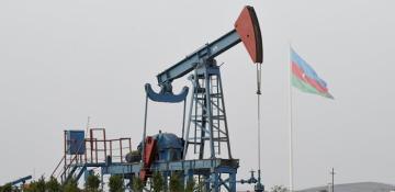 Azerbaijani oil price slightly increases 