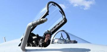 JF-17C multirole aircraft presented to Azerbaijani president 