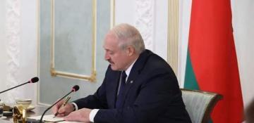Belarus president Lukashenko pardons 30 convicted of protest-related crimes