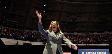 Harris agrees to CNN debate, Trump campaign nixes idea 