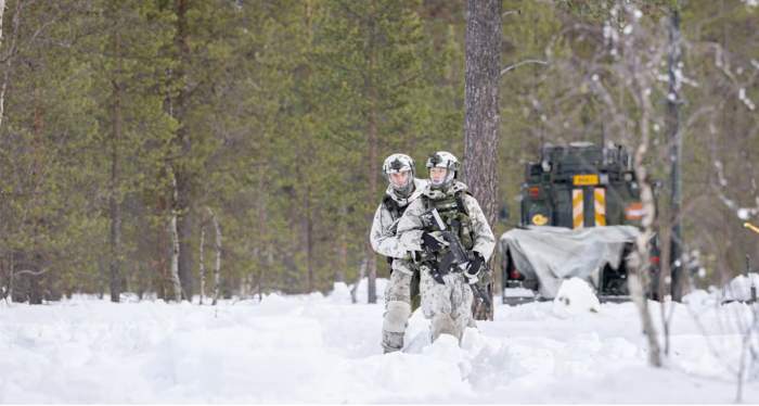 NATO builds outpost on Russia's border