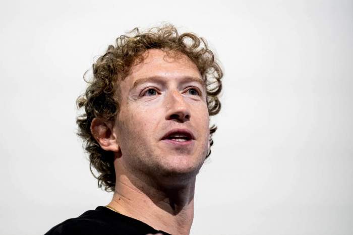 Mark Zuckerberg becames world’s second-richest person