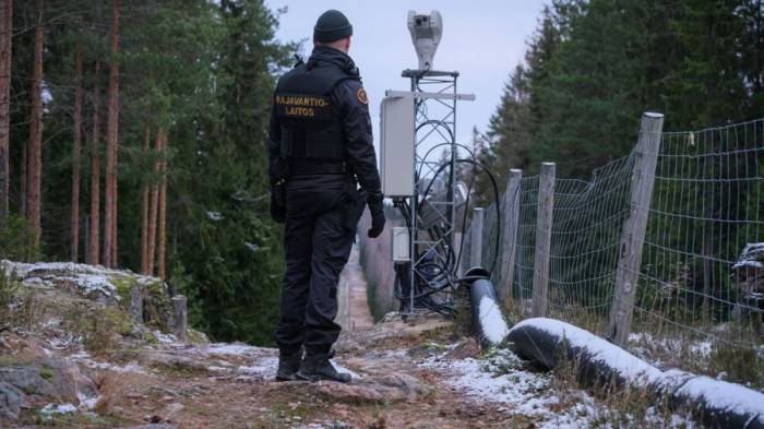 Norway considers erecting fence along border with Russia 