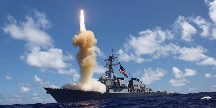 Pentagon: US destroyers aid Israel in intercepting Iranian missiles