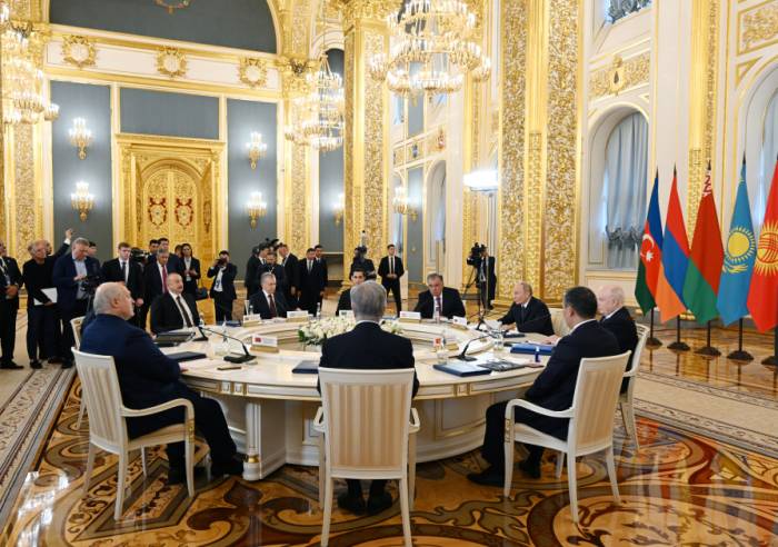 President Aliyev attends limited format meeting of CIS Heads of State Council 