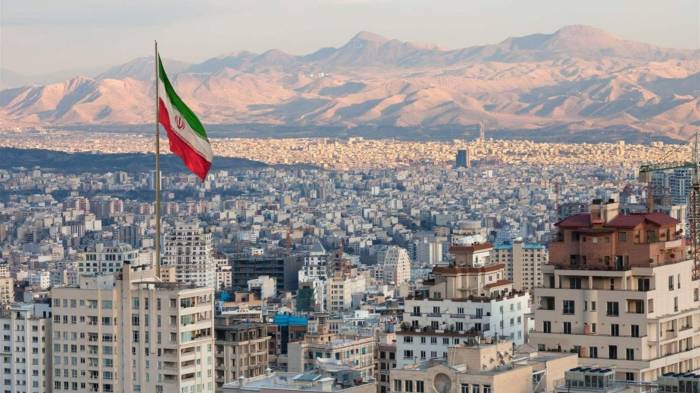 Tehran warns Gulf states against allowing airspace use for attacks on Iran