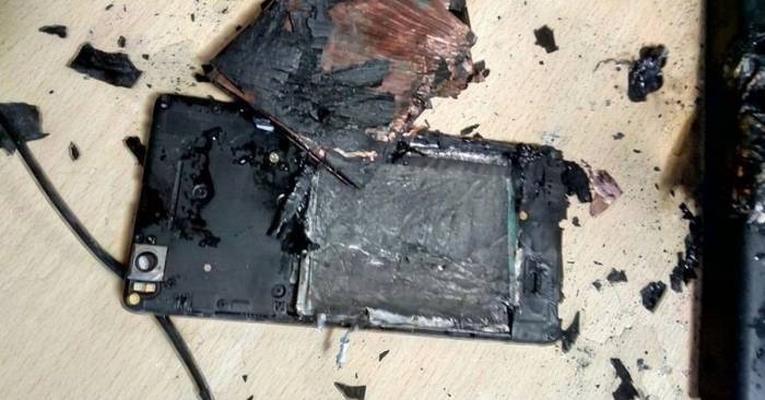Phone exploded in hands of child