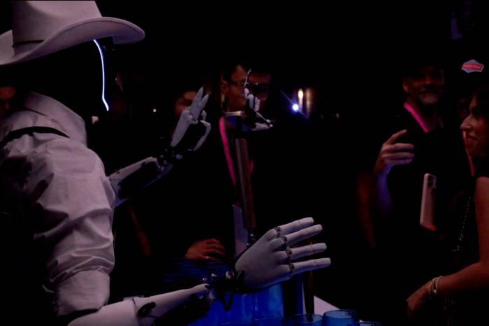 News about - Sleep and wake up at destination: Elon Musk drives Robotaxi