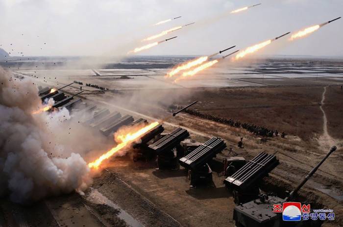 N. Korea orders artillery forces near S. Korean border to full combat readiness