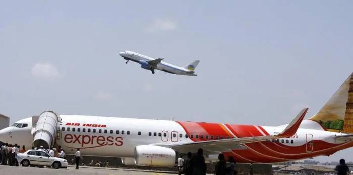 Singapore scrambles fighters over bomb threat to Air India jet 