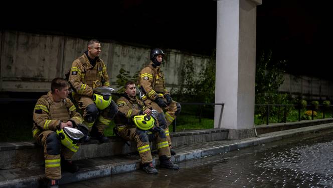 Russia's overnight missile strikes leave 5 dead in Ukraine 