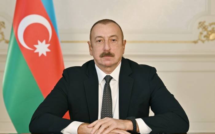 Azerbaijan’s president extends national holiday greetings to Czech counterpart 