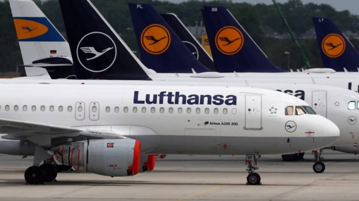 Lufthansa reports year-on-year decline in third-quarter operating profit