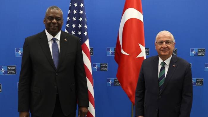 Turkish and US Defense leaders hold talks on bilateral and regional security 