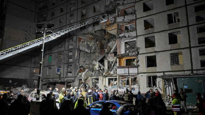 Russian strike in Kharkiv leaves two dead and 34 wounded 