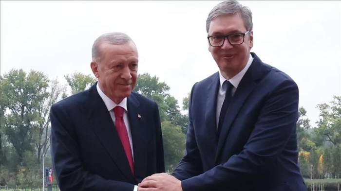 Türkiye’s Erdogan welcomed with official ceremony by Serbian counterpart Vucic in Belgrade 