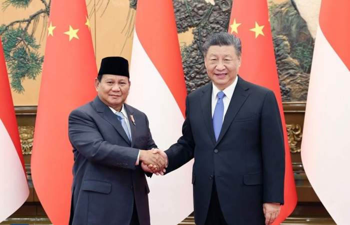 China's Xi vows to strengthen ties with Indonesia's new president