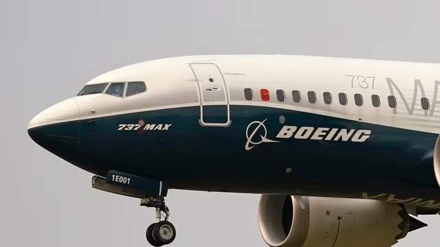 Boeing plans to cut 17,000 jobs 