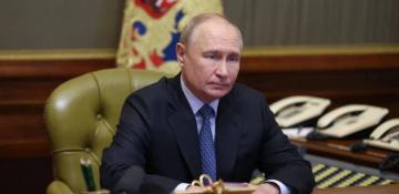 Putin signs law permitting criminal defendants to enlist in military 