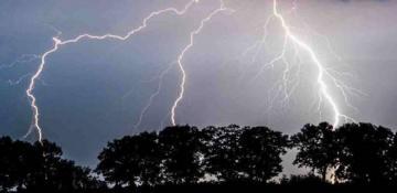 Lightning strikes claim nearly 300 lives in Bangladesh 