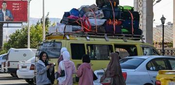 Lebanese government reports over 400,000 people have fled to Syria