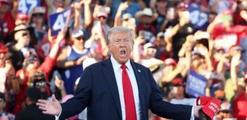 Armed man arrested at security check at Trump rally