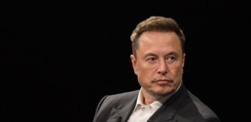 Elon Musk donates $1 million to rally attendee 