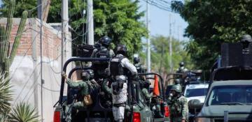 Shootout in Mexico's Sinaloa state kills 19, local cartel leader arrested 
