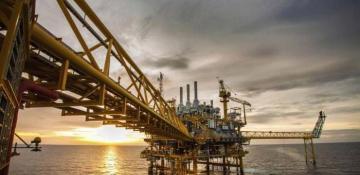 Azerbaijani oil price drops in global markets 