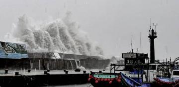 Kong-rey approaches: Taiwan braces for strongest typhoon in 30 years  PHOTO/VIDEO 
