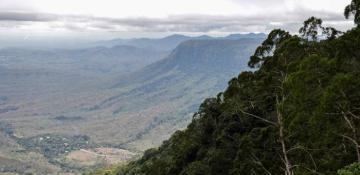 Papua New Guinea declares boycott of 'waste of time' UN climate summit 