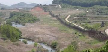 North Korea to cut off roads to South Korea