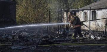 Ukraine shoots down Russian warplane 