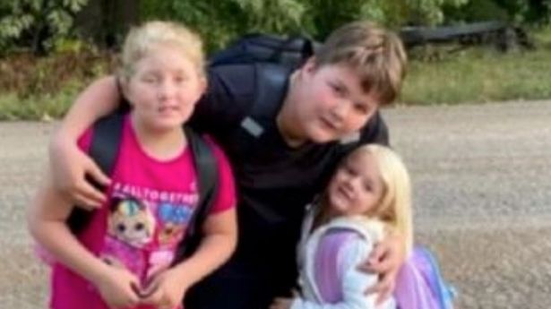 Amber Alert after woman, 4 kids abducted at gunpoint 