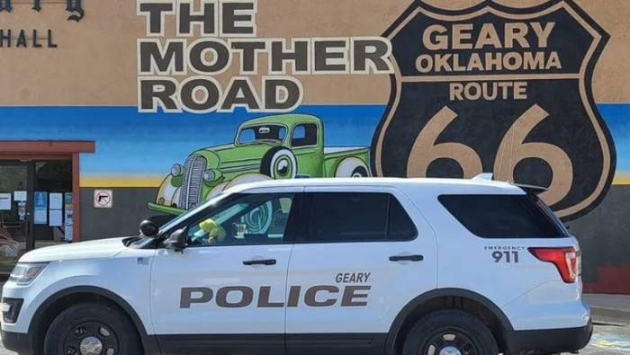 US town's entire police force, including chief, resigns on same day 