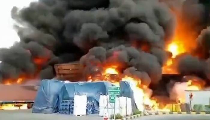 Fire at cooking oil factory near Jakarta claims nine lives 