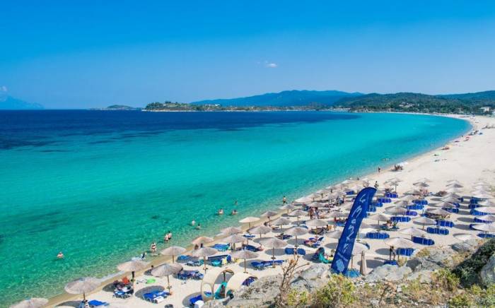 A strong earthquake has occurred off the coast of Greece