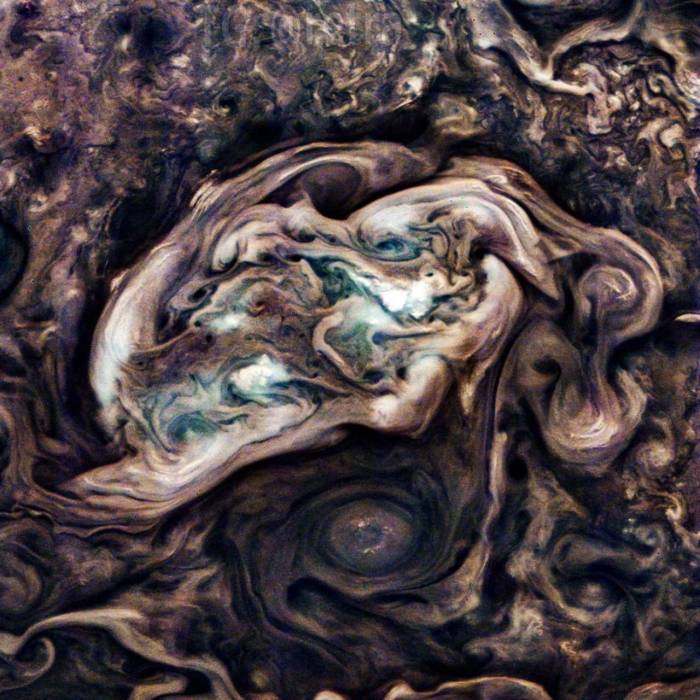 News about - NASA spacecraft captures stunning new images after 66th flyby of Jupiter
