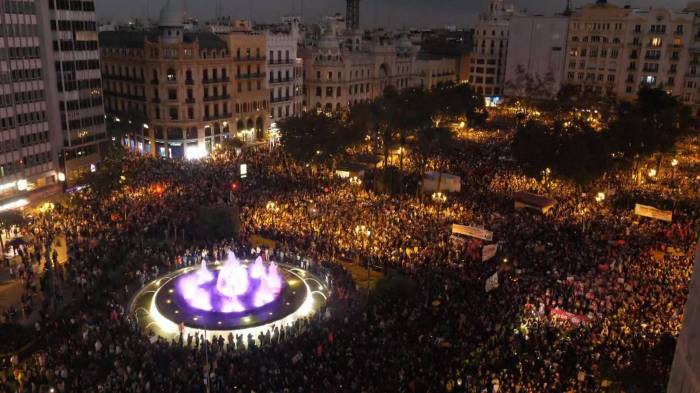 Thousands protest in Spain’s Valencia over deadly floods