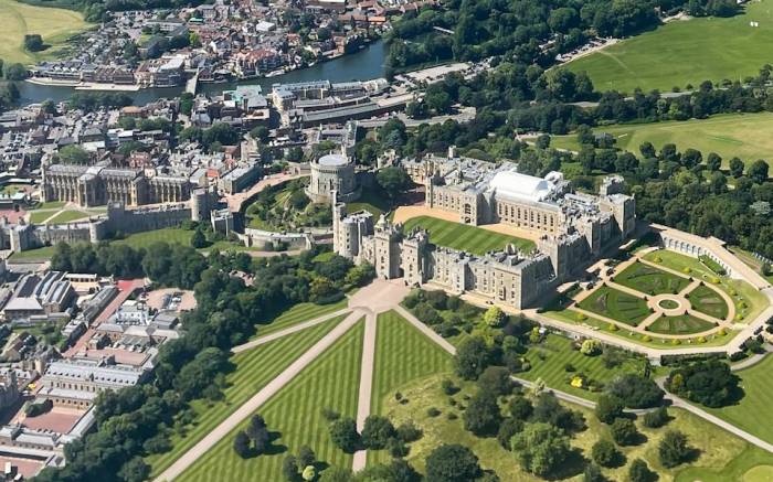 Burglars raid Windsor Castle estate while Prince and Princess of Wales sleep at home nearby