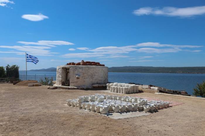 News about - Greek potter keeps ancient ways alive, wins UNESCO recognition - PHOTO