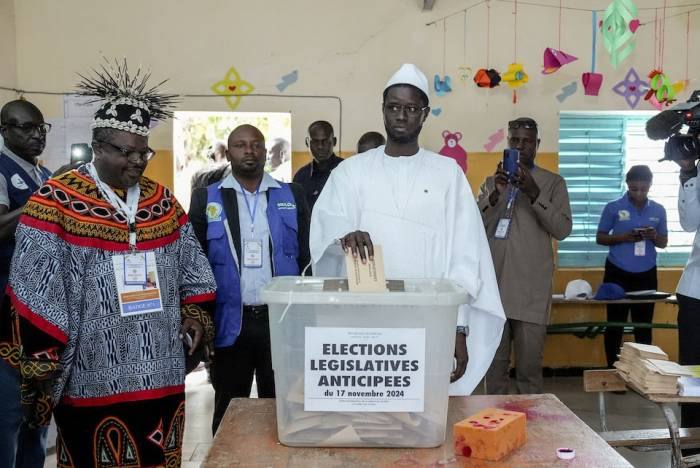 Senegalese president's party secures large parliamentary majority 