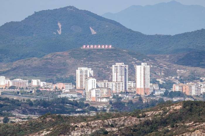 Pyongyang cuts South Korean-supplied power lines to Kaesong