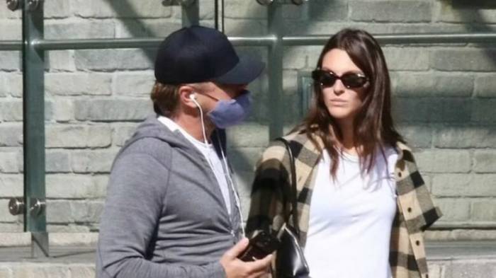 2024/11/1732625562.jpg + Fans go wild over news Leonardo DiCaprio and Vittoria Ceretti got engaged News about - Fans go wild over news Leonardo DiCaprio and Vittoria Ceretti got engaged