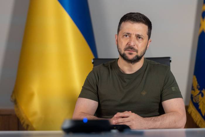 Zelensky seeks NATO shield for Ukraine as path to end war with Russia