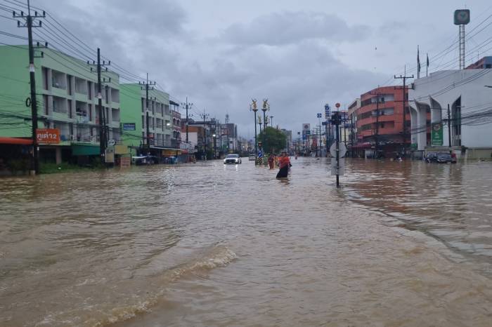 Deadly floods in Thailand claim nine lives, affect hundreds of thousands