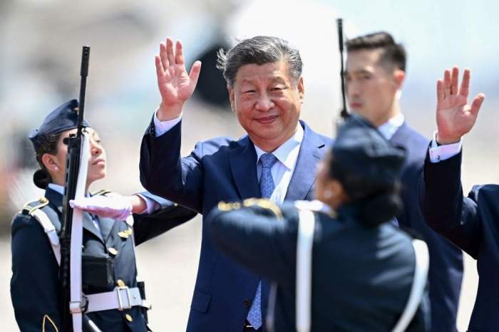 Xi lands in Peru for APEC summit and talks with Biden 