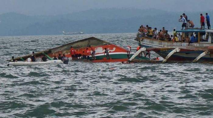 At least 27 people die in Nigeria boat accident