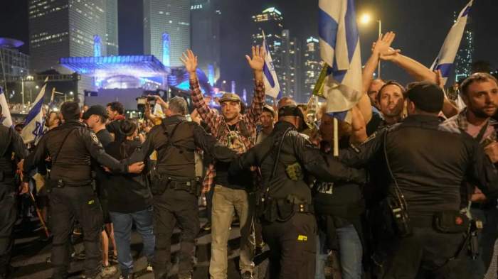 Israel faces protests after Netanyahu sacks defense minister Gallant